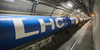 Tunnel am Large Hadron Collider (LHC)