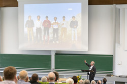 Joachim Treusch vor seiner Präsentation