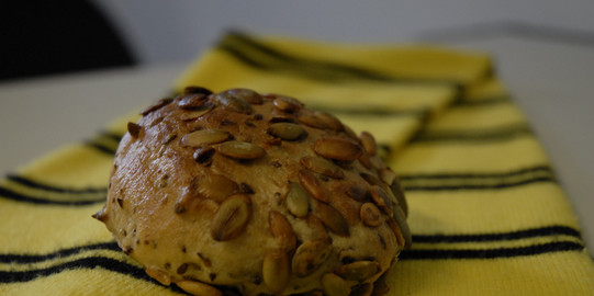 Motivbild: Brötchen und Borussia